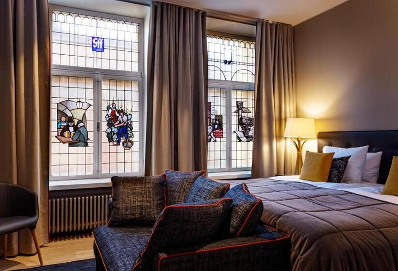 Fotos del hotel Hotel F6:  11