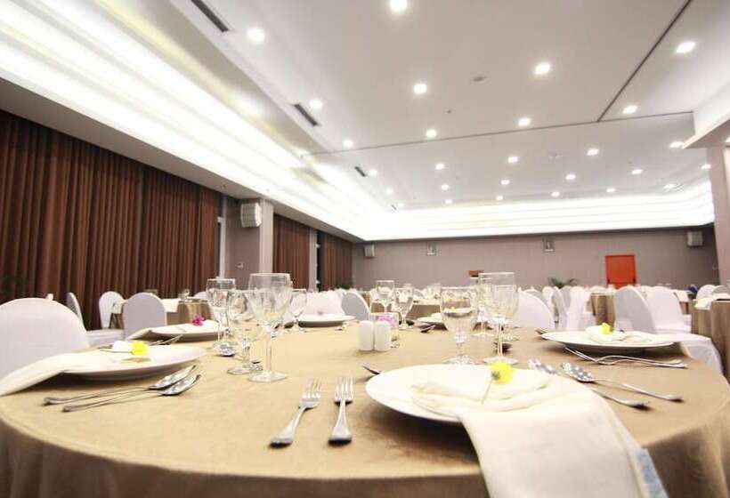 Fotos del hotel Grand Tebu:  2