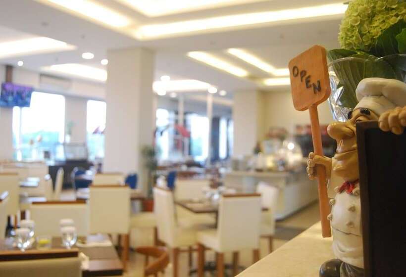 Fotos del hotel Grand Tebu:  10