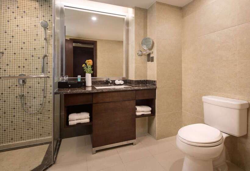 هتل Ramada Huize