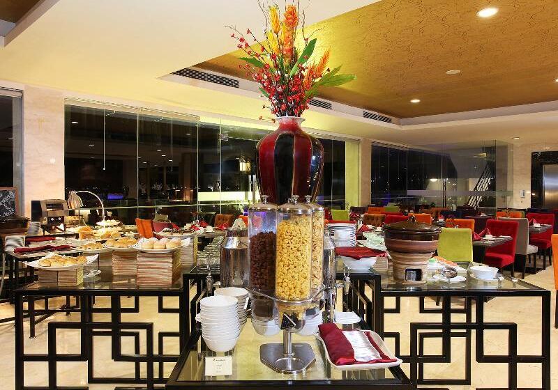 Swiss Belhotel Makassar