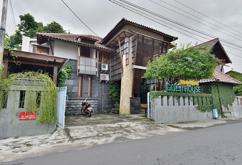 酒店 Tegal Panggung Inn