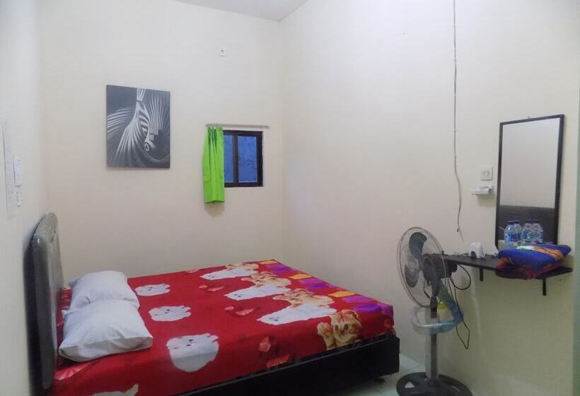 פנסיון Amelia 2 Guest House