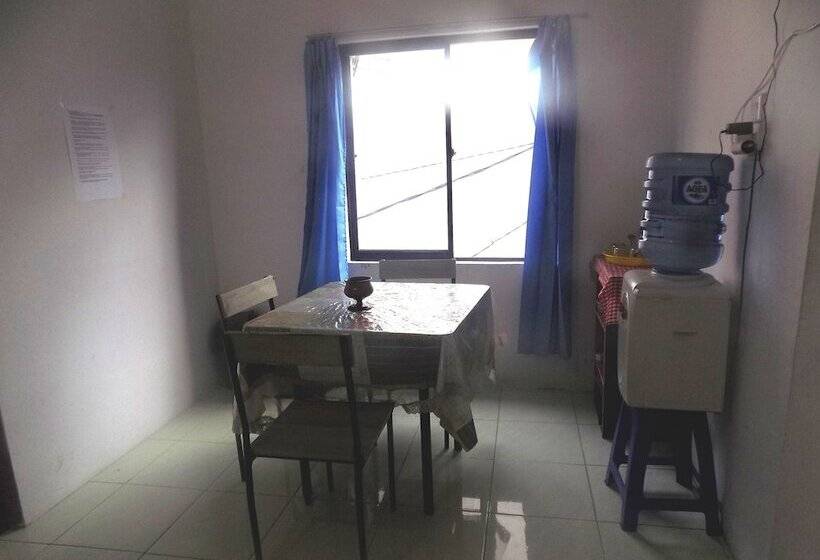 פנסיון Amelia 2 Guest House