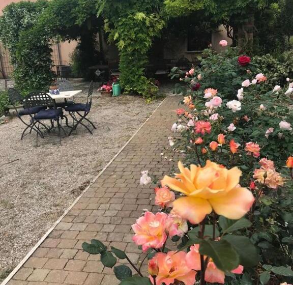 بنسيون Casa Cerqua Landi