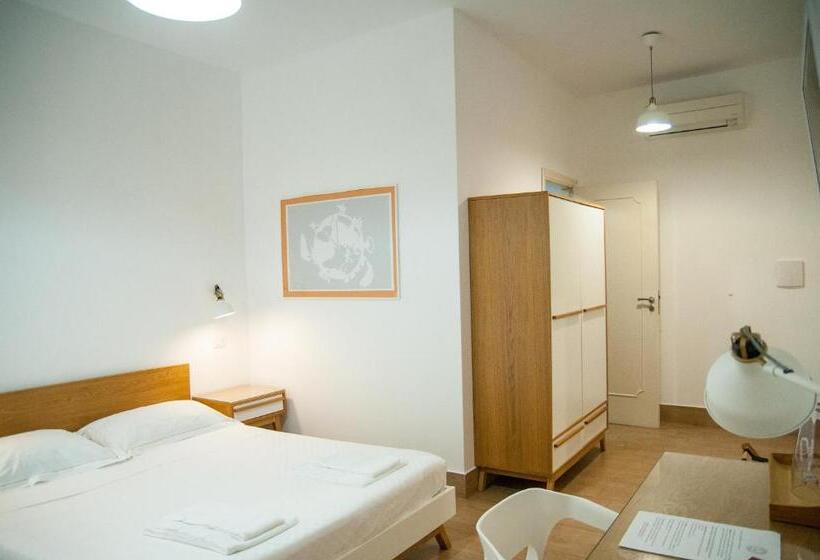 پانسیون Mediterraneo Guesthouse