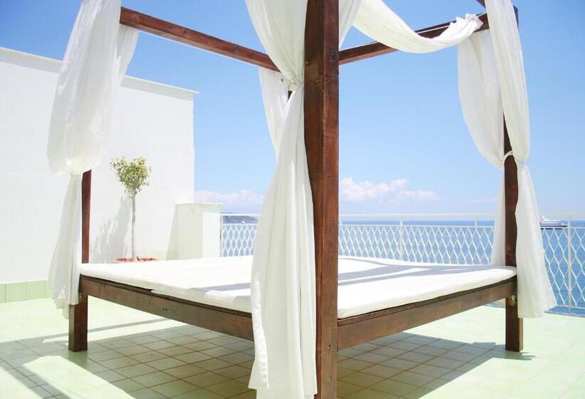 پانسیون Mediterraneo Guesthouse