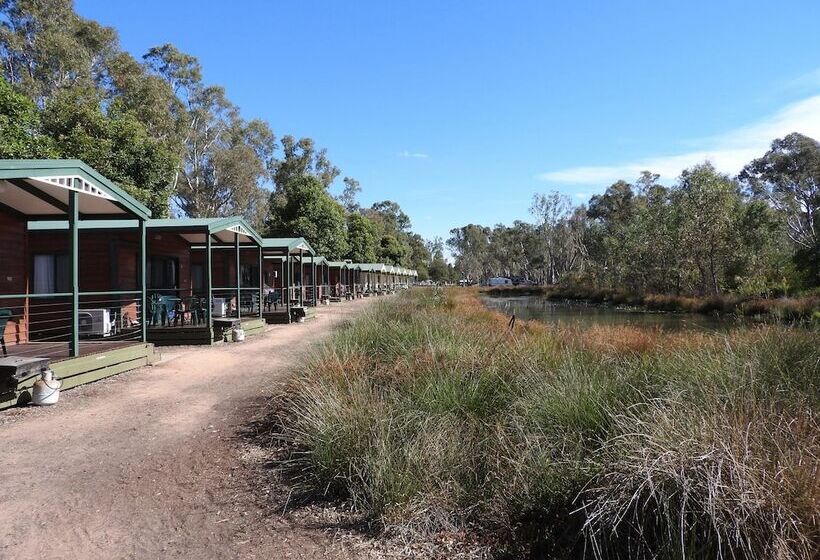 Victoria Lake Holiday Park