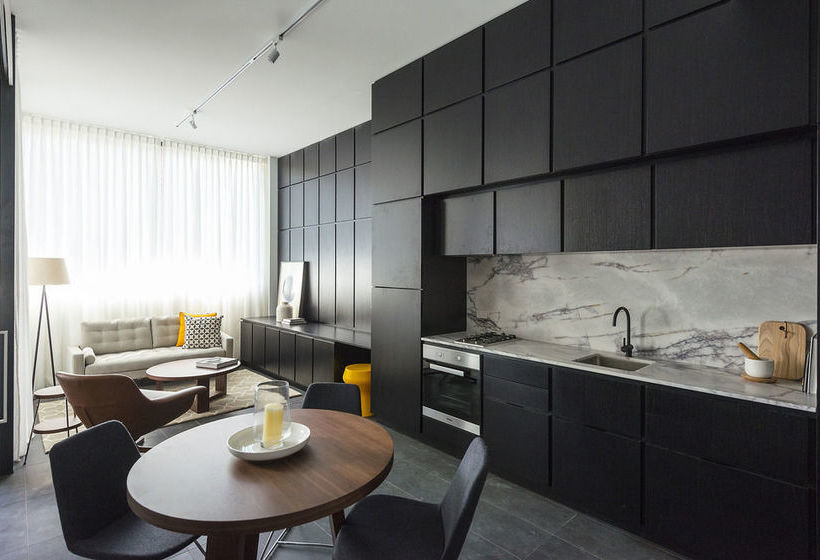 Apartment East Central