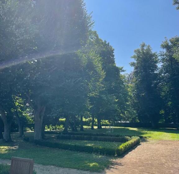 צימר Internat Schloss Spiegelberg