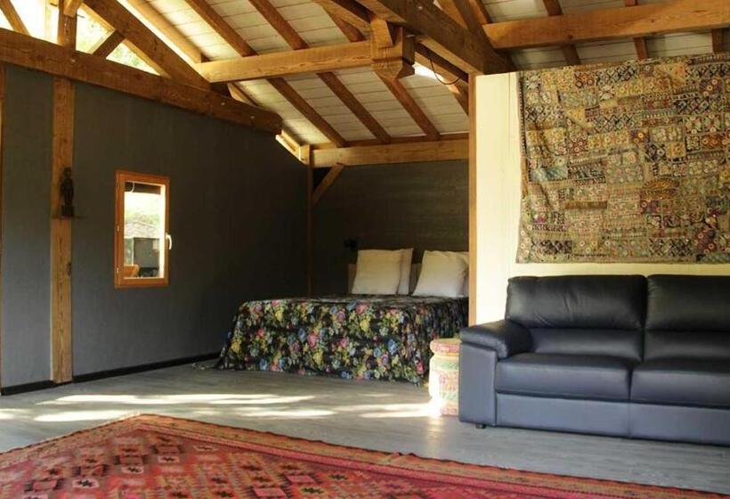 민박 Palika Lodge