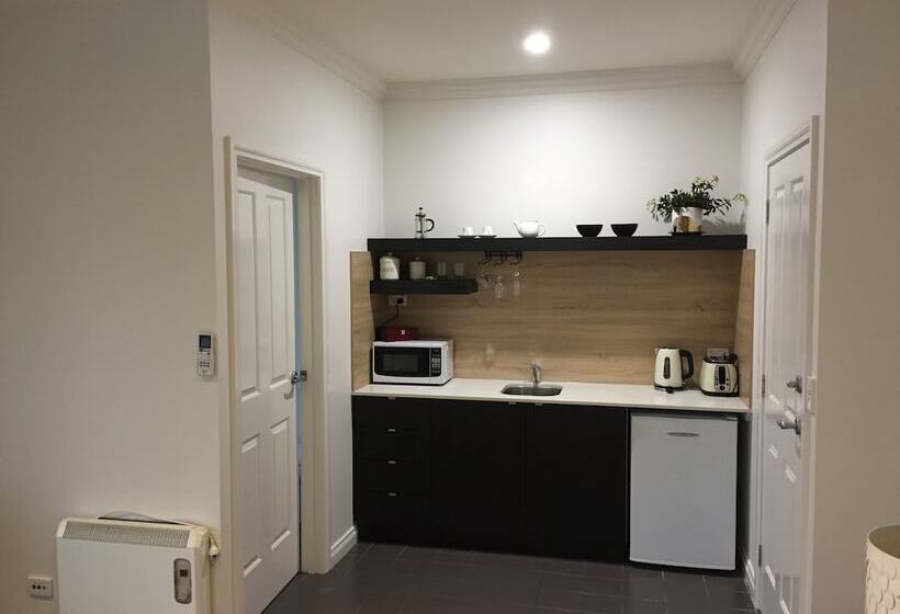 ベッドアンドブレックファースト Port Boutique Accommodation