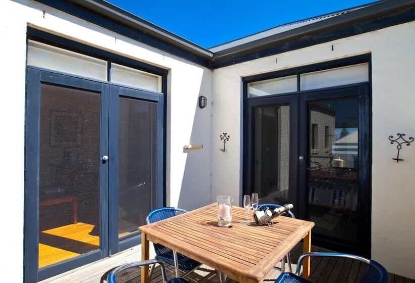 ベッドアンドブレックファースト Port Boutique Accommodation