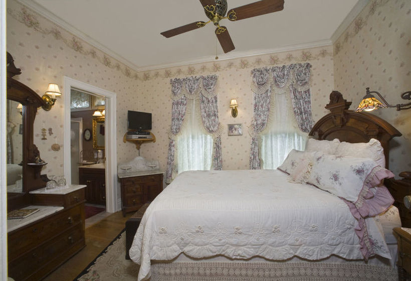 تختخواب و صبحانه Port City Victorian Inn