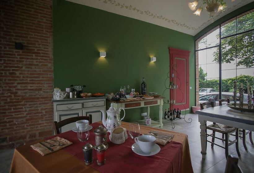 مبيت وإفطار Relais Montemaggiore