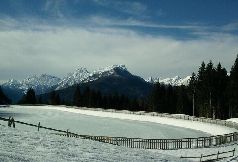 בית מלון כפרי Albergo Diffuso Comeglians