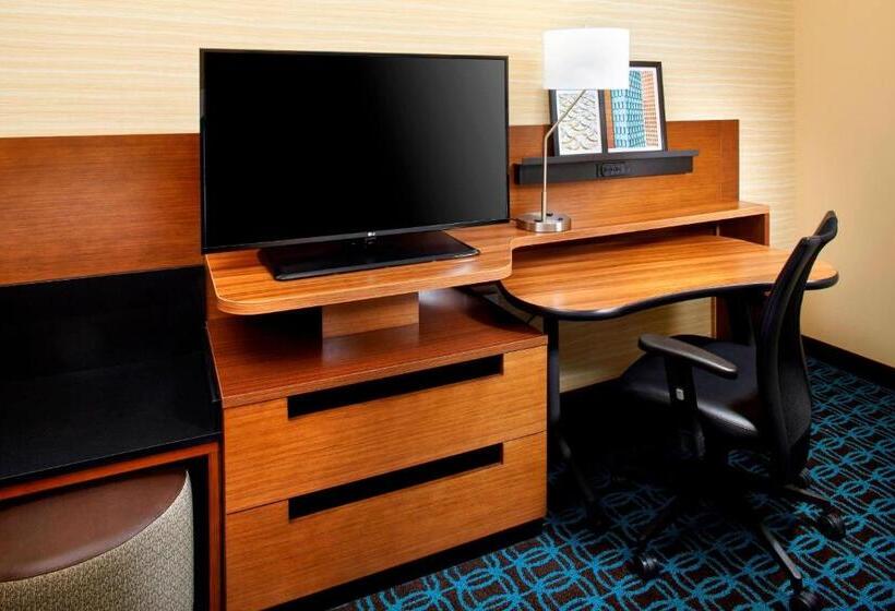 ホテル Fairfield By Marriott Inn & Suites Wheeling At The Highlands