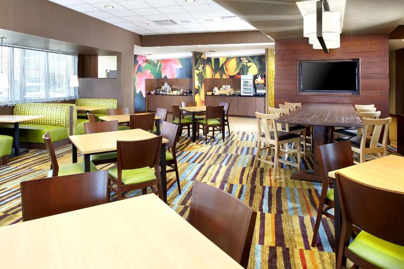 ホテル Fairfield By Marriott Inn & Suites Wheeling At The Highlands