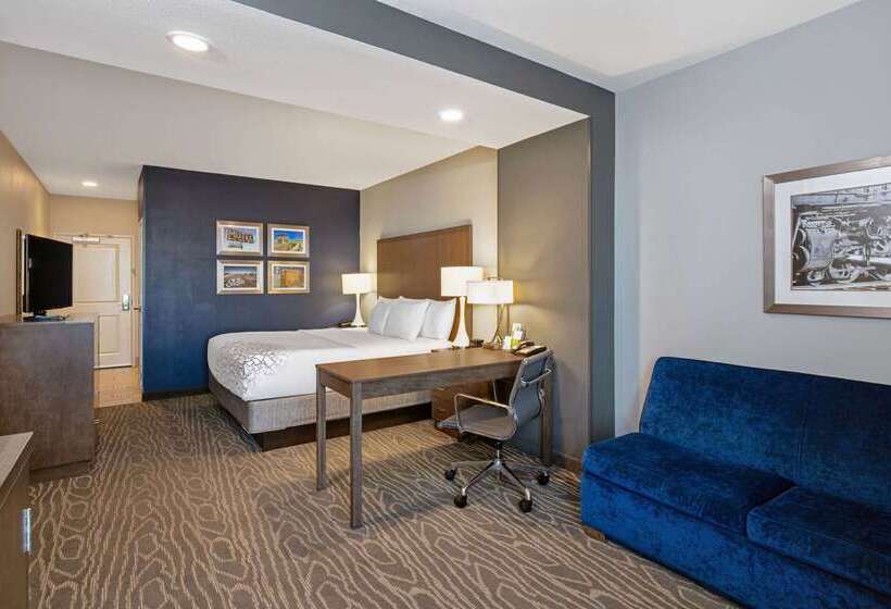 هتل La Quinta By Wyndham Kingman