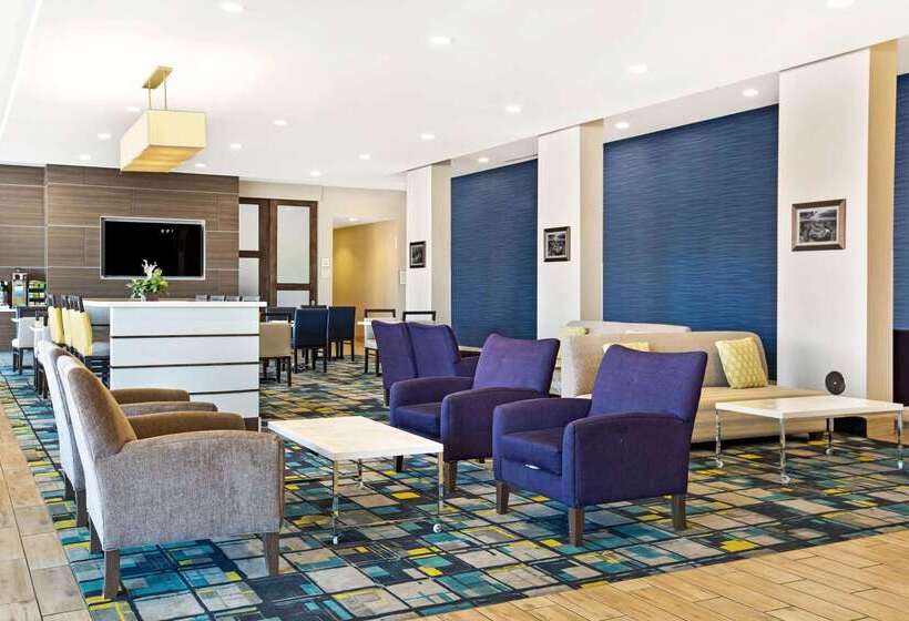 هتل La Quinta By Wyndham Page At Lake Powell