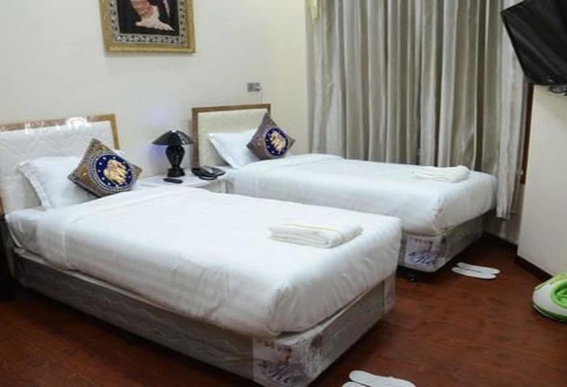هتل Mandalay Kandawgyi Inn