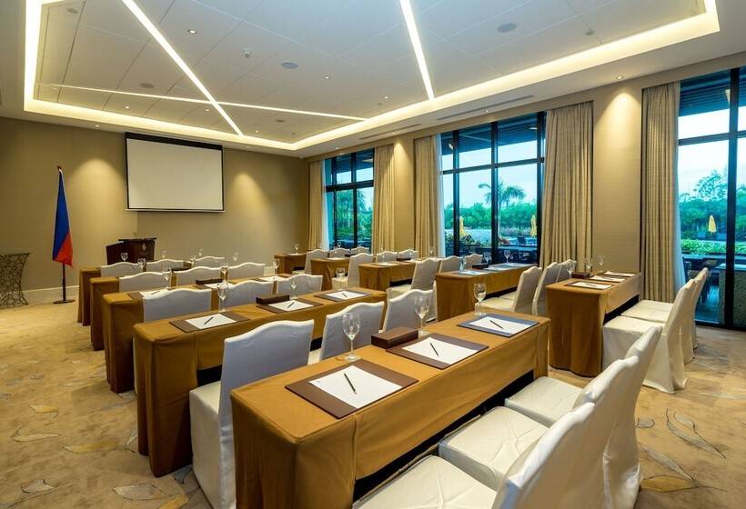 فندق The Bayleaf Cavite