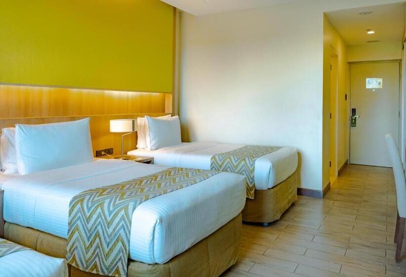 فندق The Bayleaf Cavite
