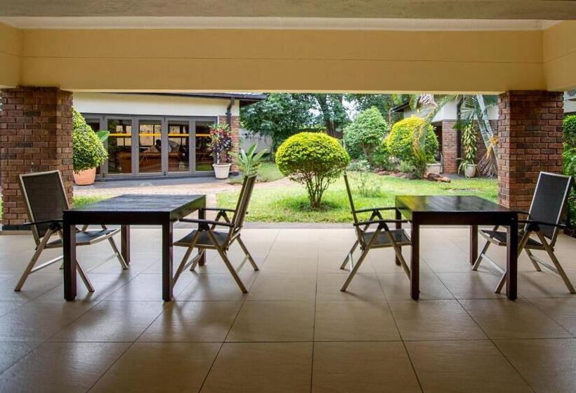 Fotos del hotel The Victoria Falls Deluxe Suites:  30