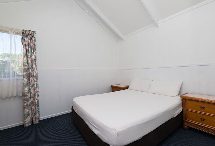 هتل Waitangi Holiday Park