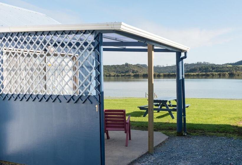 هتل Waitangi Holiday Park