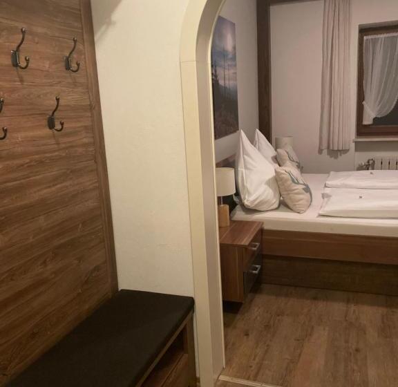 Отель Zur Neuen Post Landgasthof