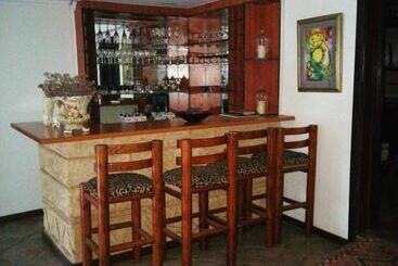 پانسیون Condor House Luxury Room