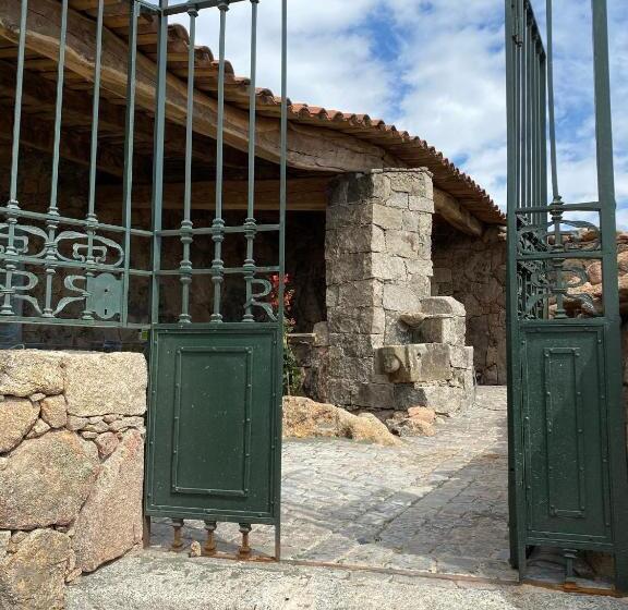 پانسیون Domaine De Piscia
