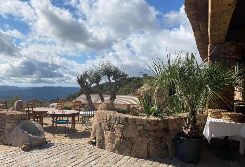 پانسیون Domaine De Piscia