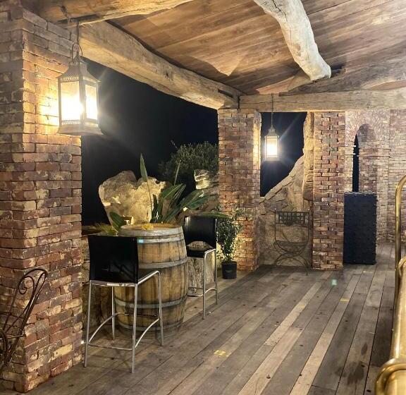 پانسیون Domaine De Piscia