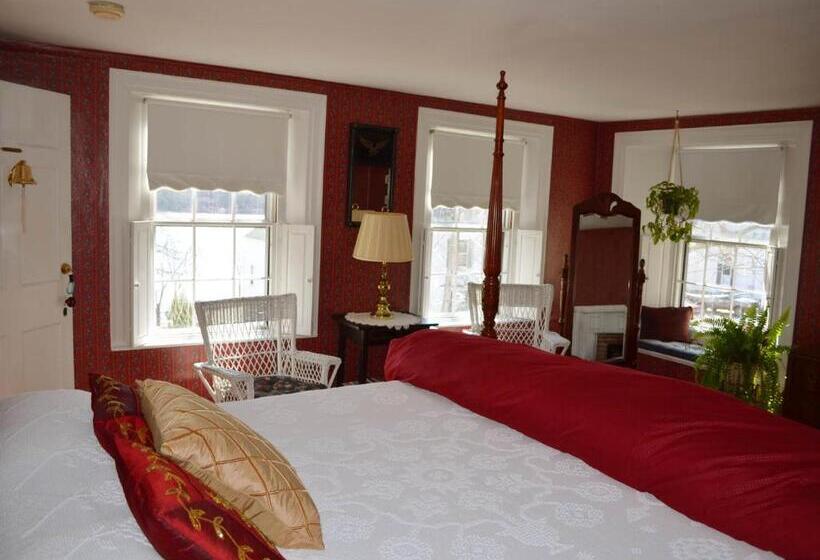Pryor House B&b