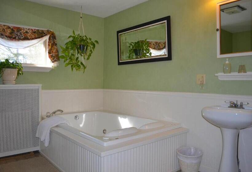 Pryor House B&b