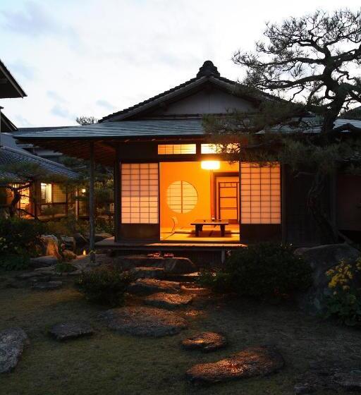 Yoyokaku Ryokan