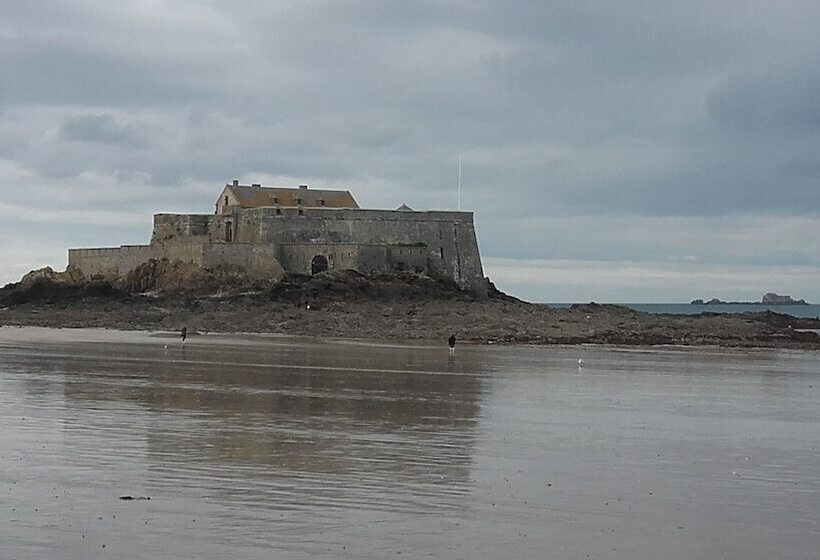 مبيت وإفطار La Maison D'isaphil