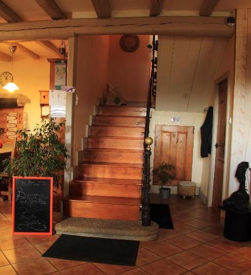 مبيت وإفطار La Pierre Trouée Chambre D Hôtes