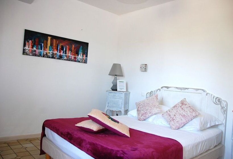 민박 Le Pont De La Loire