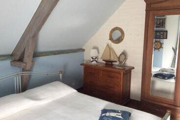 تختخواب و صبحانه Le Relais Du Douet