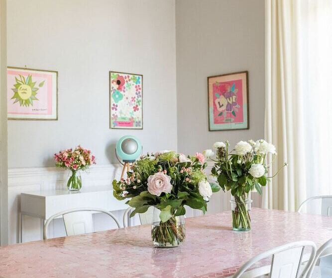 تختخواب و صبحانه Maison Douce Arles