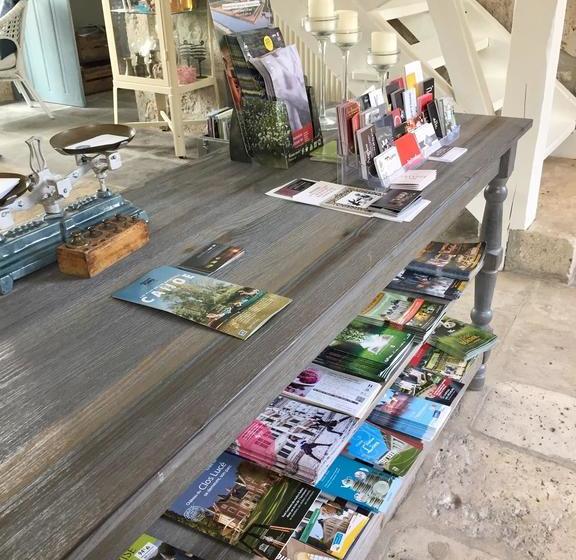 تختخواب و صبحانه Maison D'hôtes Moulin Saint Julien