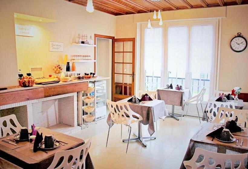 تختخواب و صبحانه Villa Louis Victor
