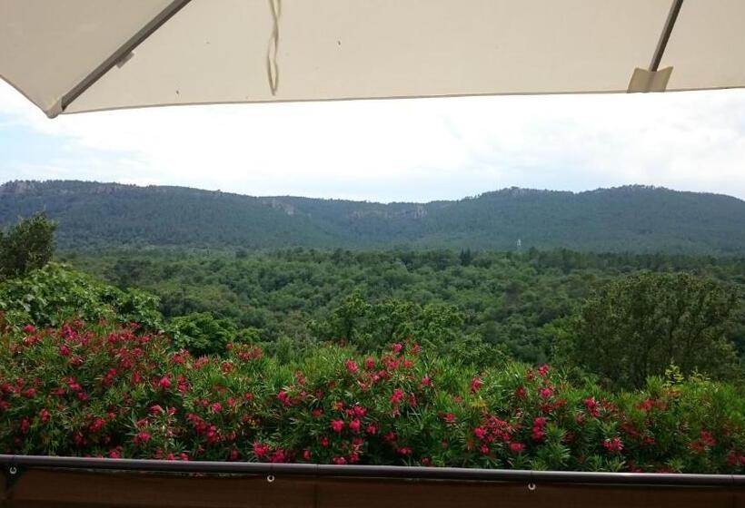 فندق Au Relais Provencal