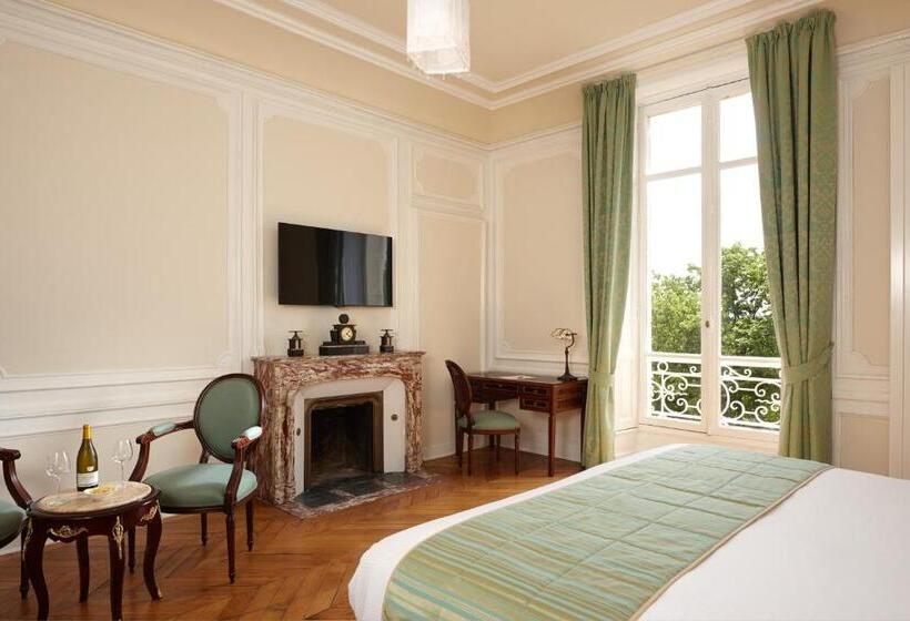 هتل Château Saint Michel, The Originals Relais