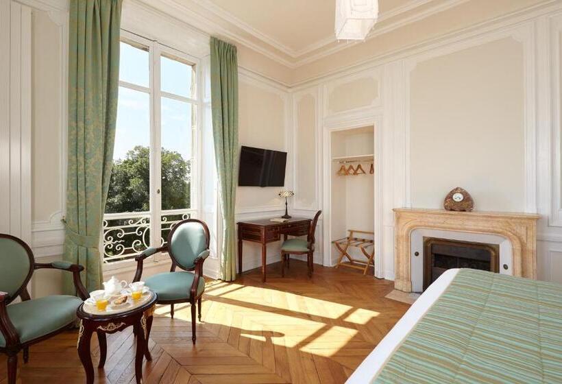 هتل Château Saint Michel, The Originals Relais
