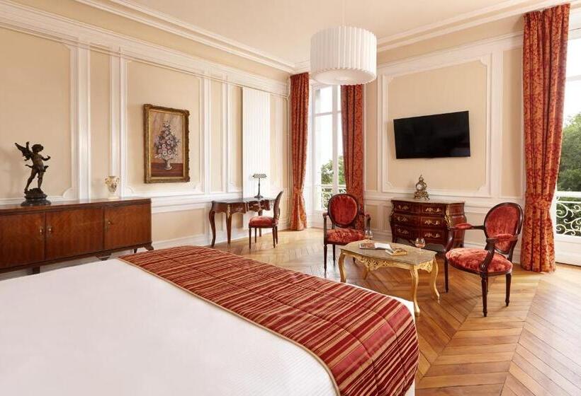 هتل Château Saint Michel, The Originals Relais