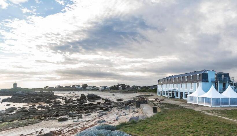 فندق Hôtel De La Mer & Spa